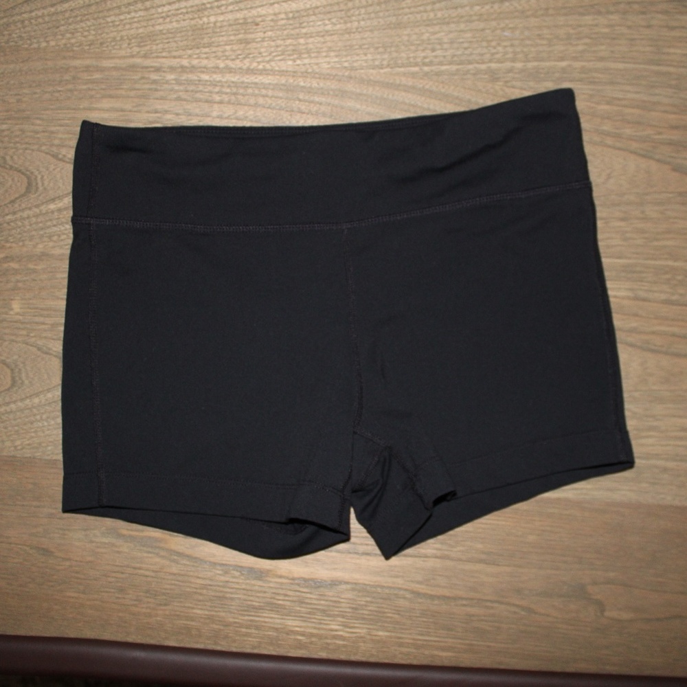 Athleta Yoga Short